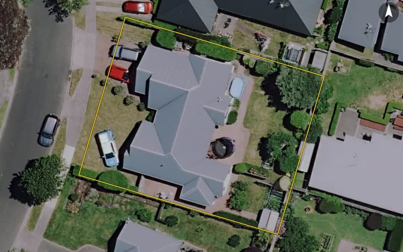 46 Cairns Crescent