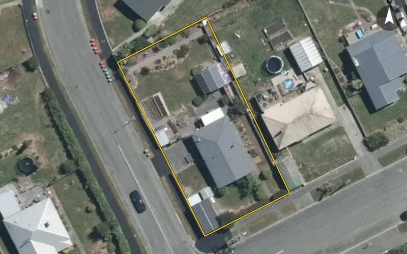 23 Luxmoore Road