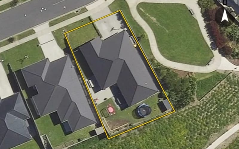 2 Tarata Place