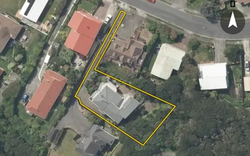 10 Kinloch Place