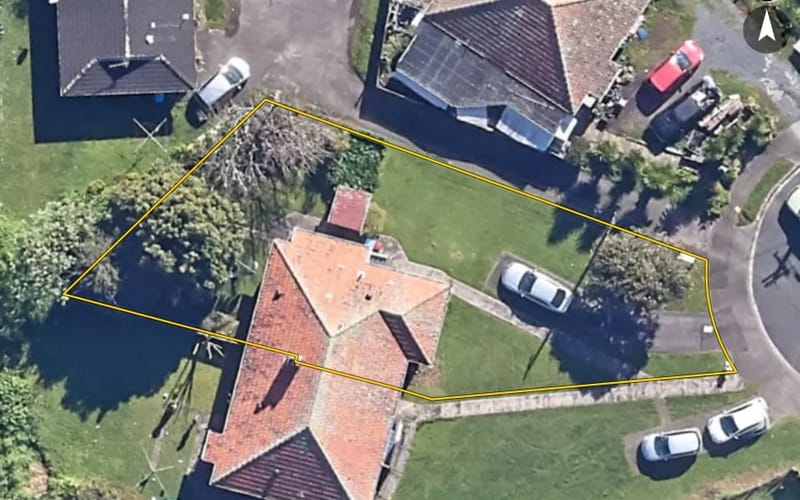 8 Barclay Avenue