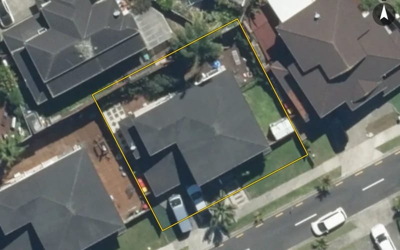 10 Lucca Crescent