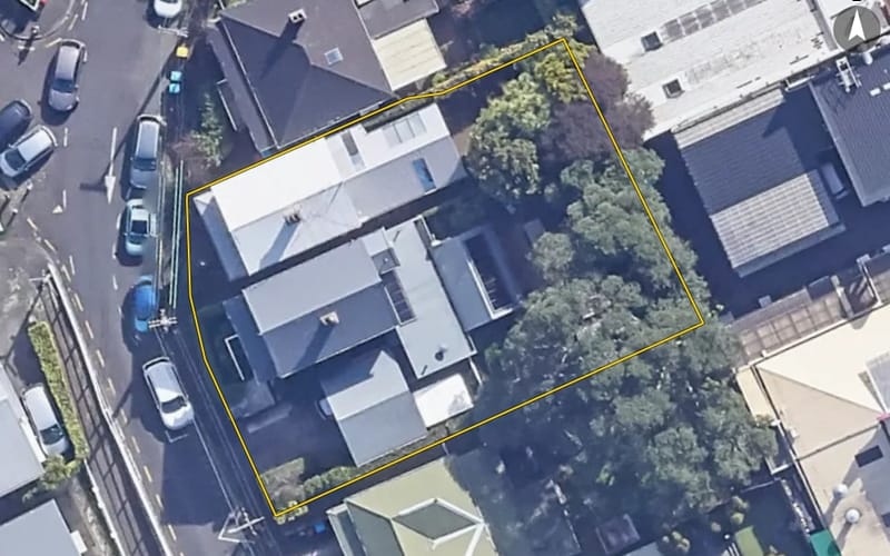 10 Gibraltar Crescent