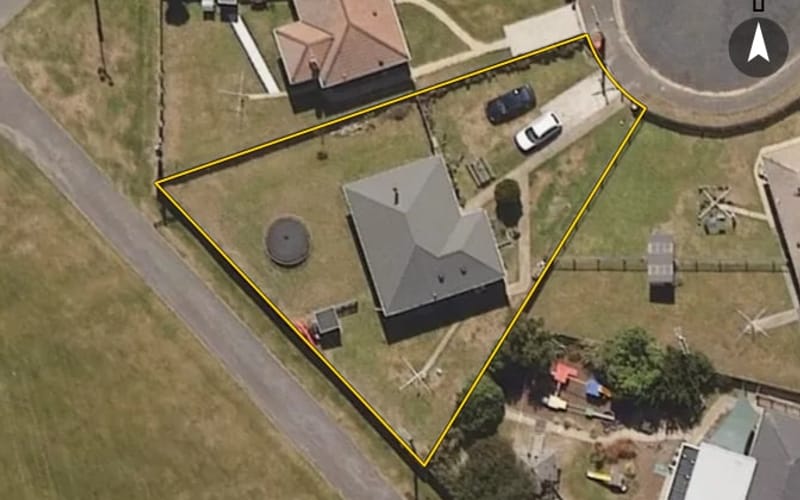 6 Blundell Avenue