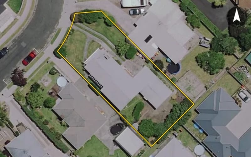 10 Bowen Place