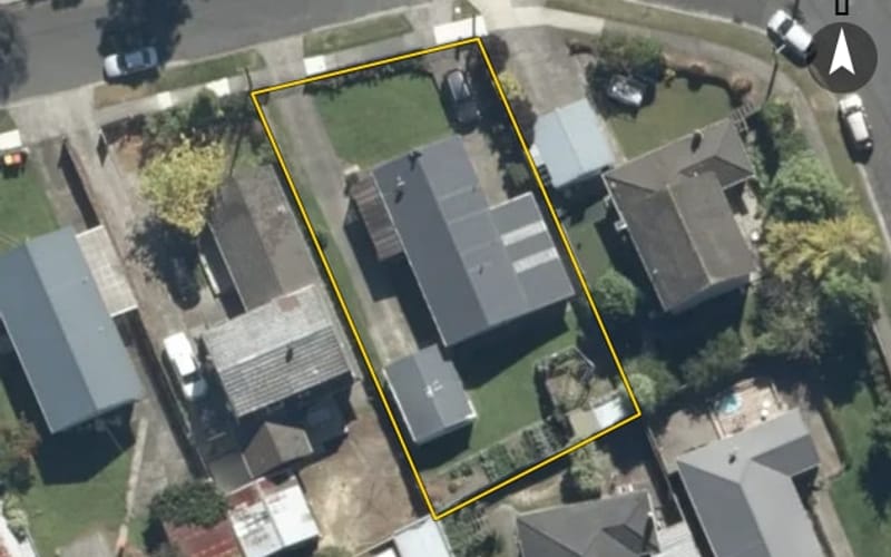 22 Lowry Crescent