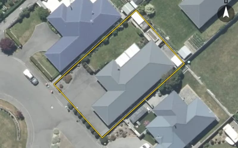 8 Parkdale Close