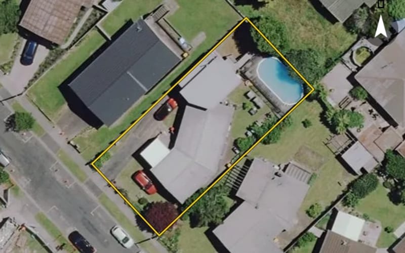 43 De Vere Crescent