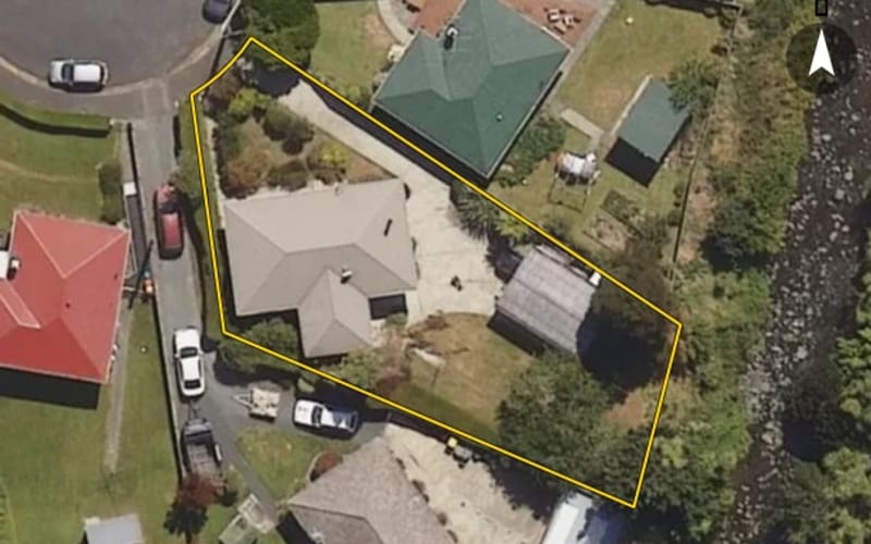10 McGlashan Street