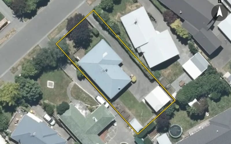 12 Reid Crescent