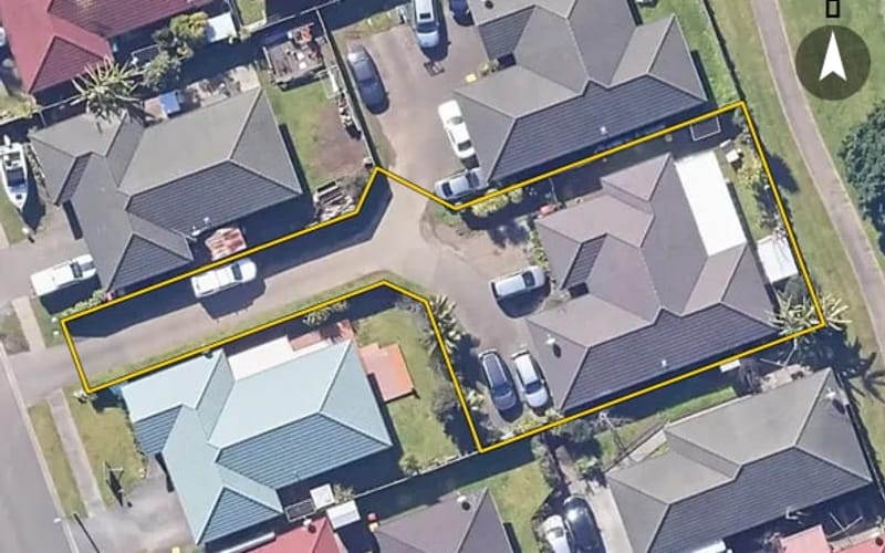 32 Tussock Avenue