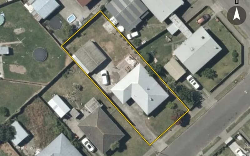 3 Plowman Crescent