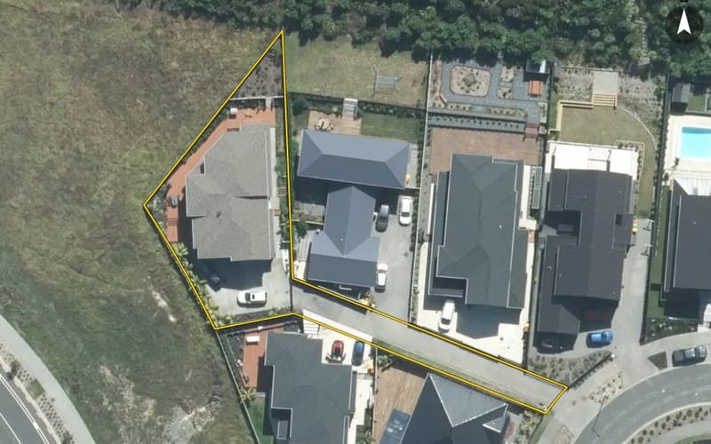 11 Headsail Drive