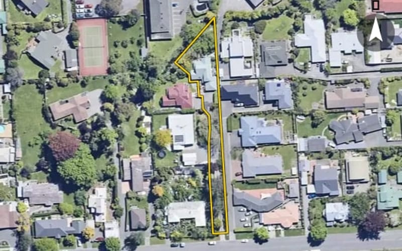 76A Lakings Road