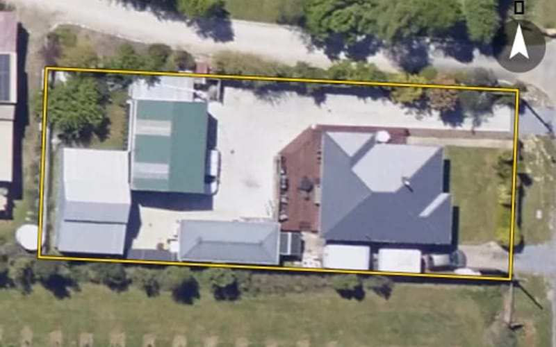 135 Lodder Lane