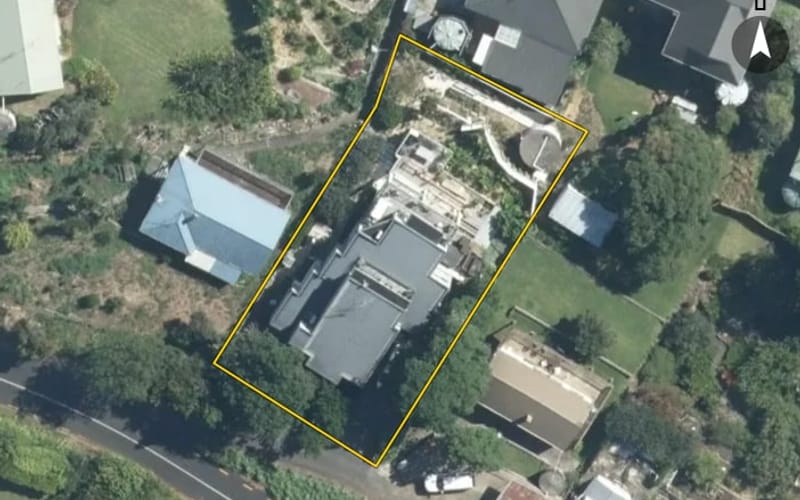4 Carlton Crescent