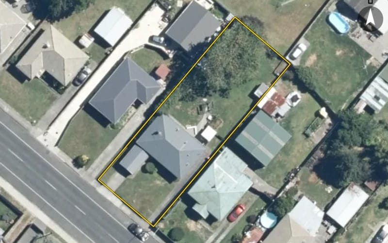 407 Murdoch Road West