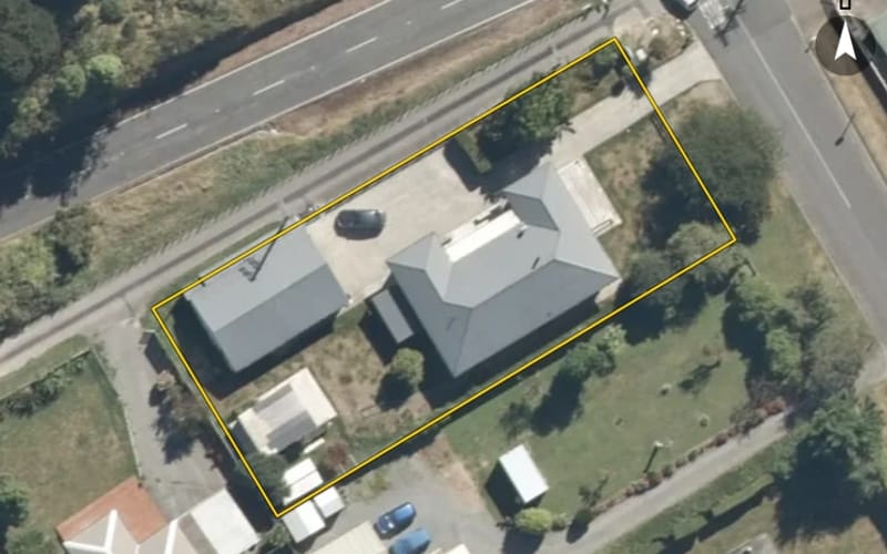 2 MacLaren Street