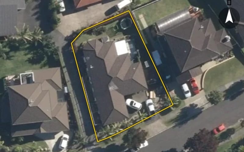 27 Leafield Crescent