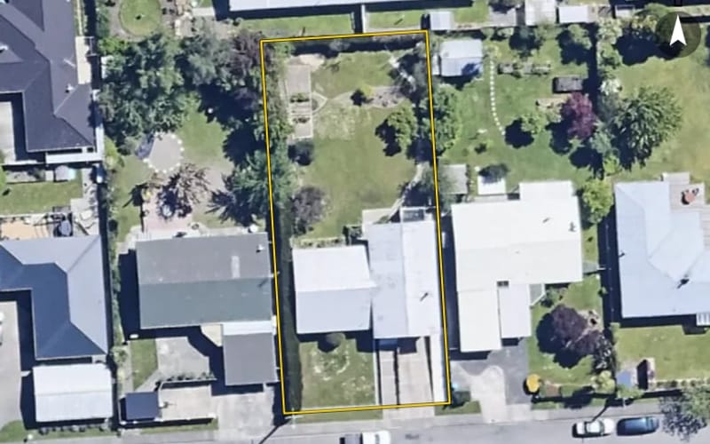 8 Belvue Crescent