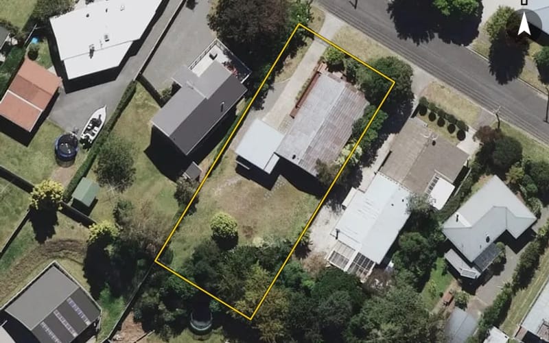 13 Charles Crescent