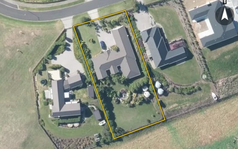 32 Capriole Crescent