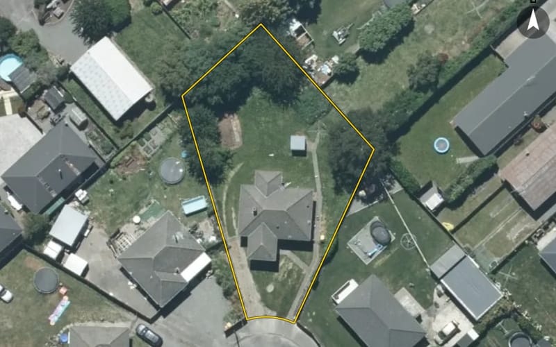 5 Beatty Crescent