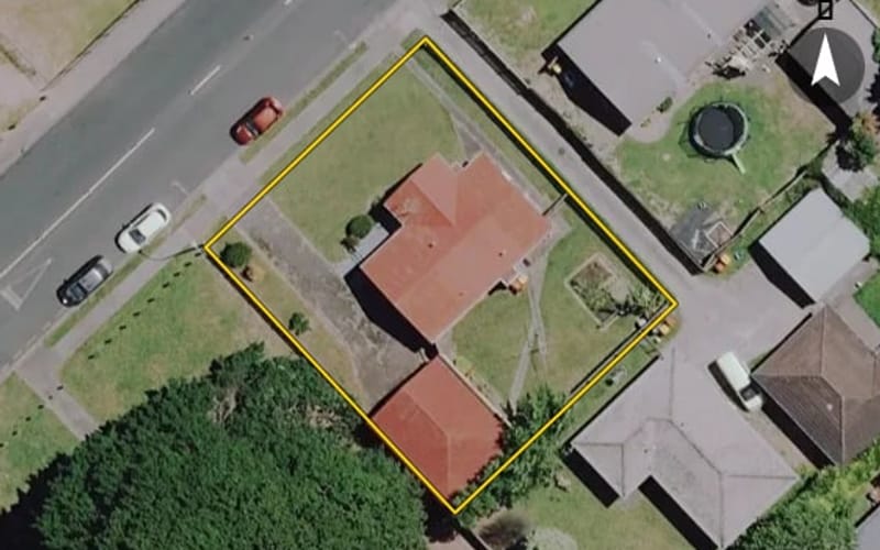 2 Pickering Crescent