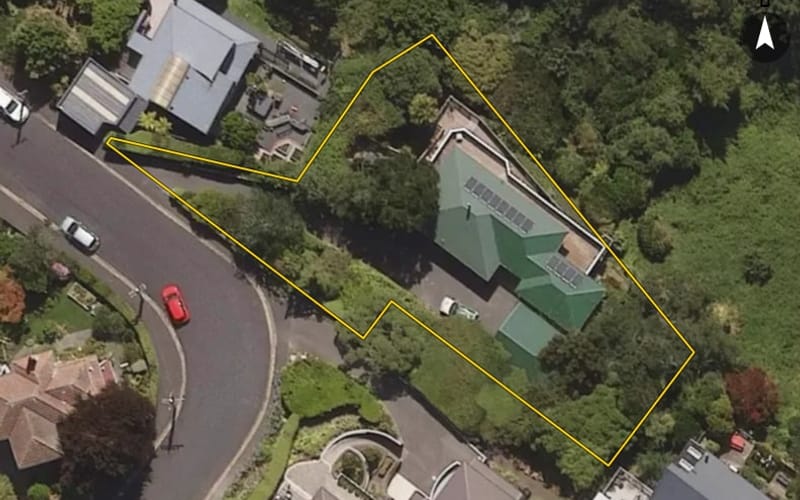 16 Braeview Crescent