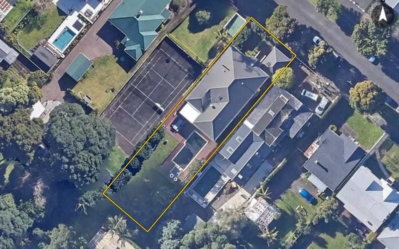 69 Lloyd Avenue