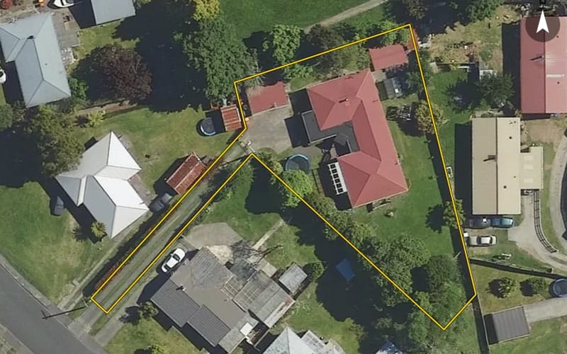 11 Huia Street