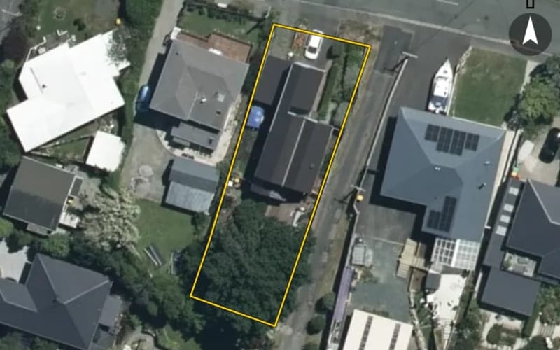 6 Stanley Crescent