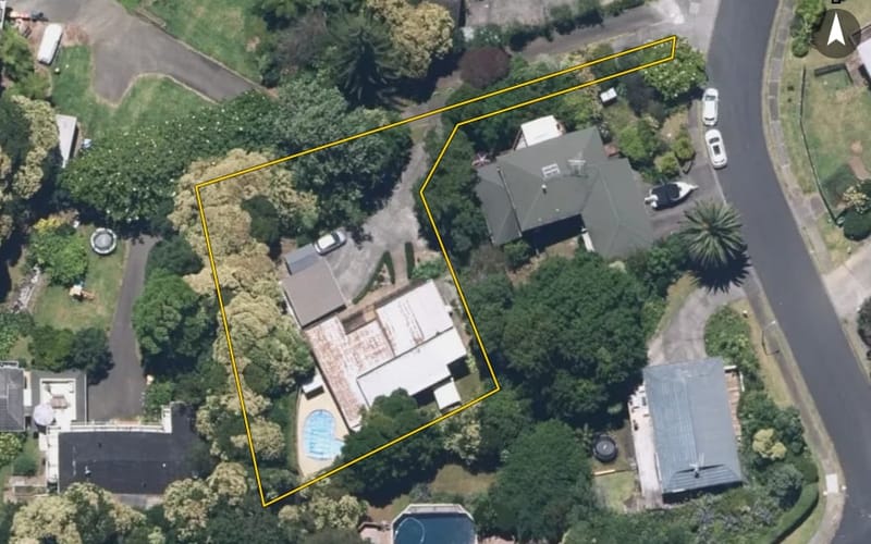 6 Montressor Place