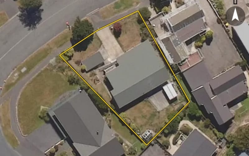 208 Larnach Road