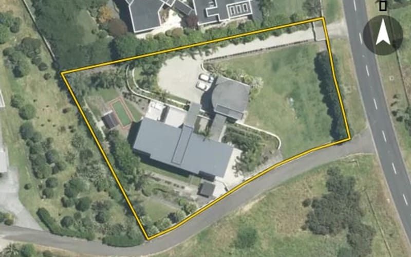 776 Redoubt Road