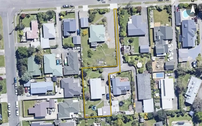 25A Lakings Road