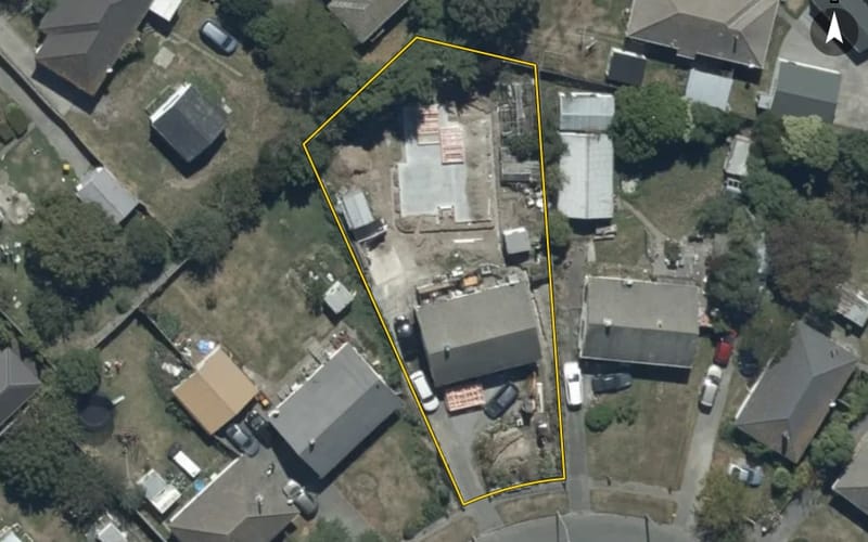 12 Avro Crescent