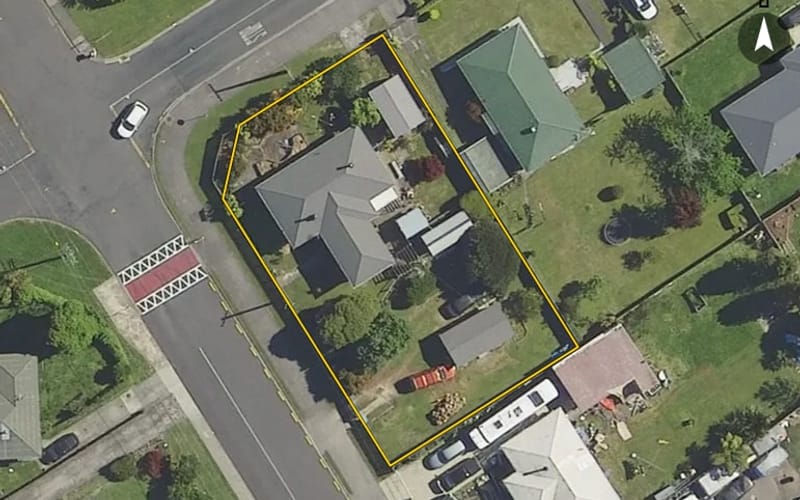 31 Thomas Crescent