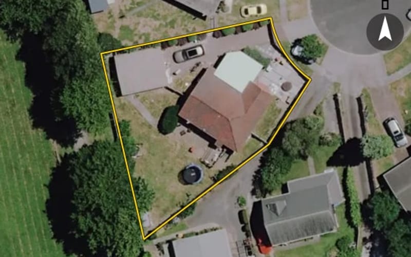 11 Halyard Close
