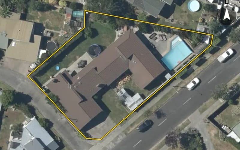 27 Upham Crescent