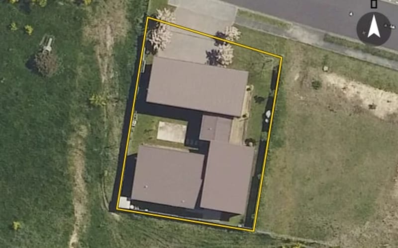 83 Hall Road