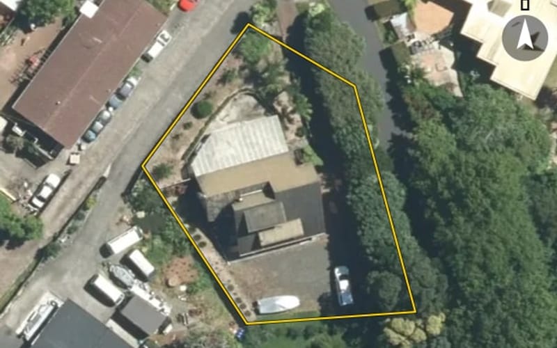 11 Redmount Place