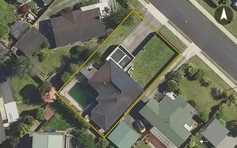 7 Neri Crescent