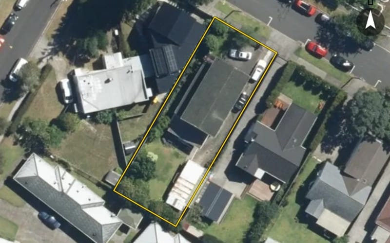 16 Cadman Avenue