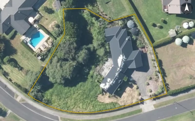 17 Capriole Crescent