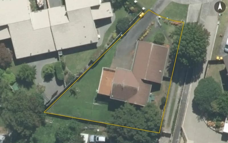 12 Augusta Place