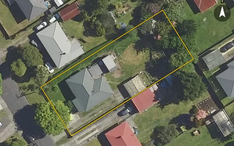 11 Upland Road