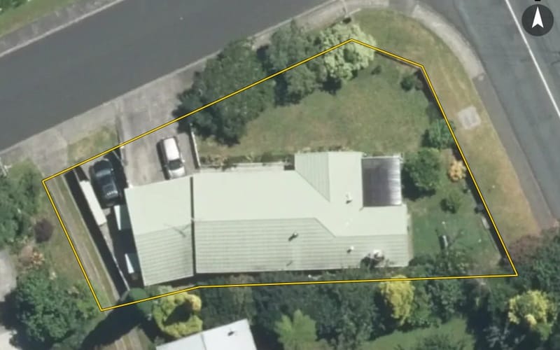 2 Callis Avenue