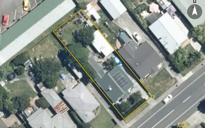 211 Riverslea Road South