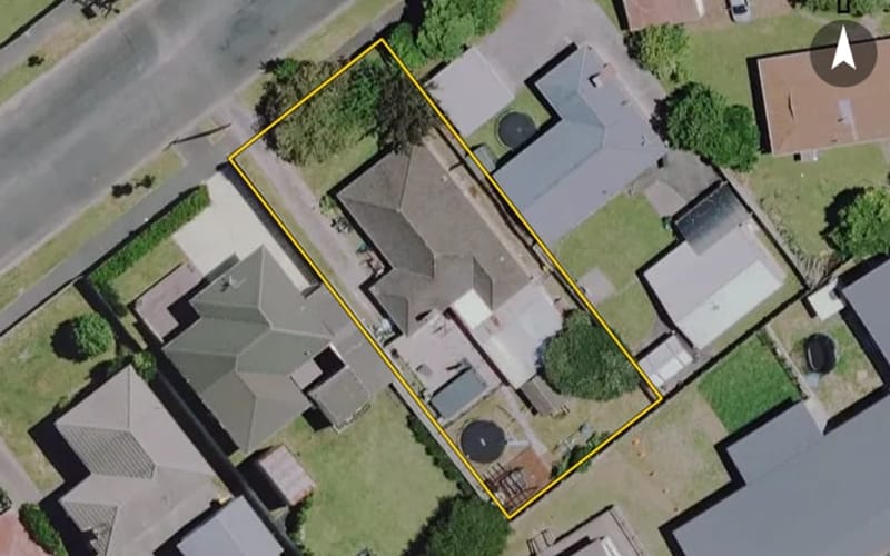 8 Barrie Crescent